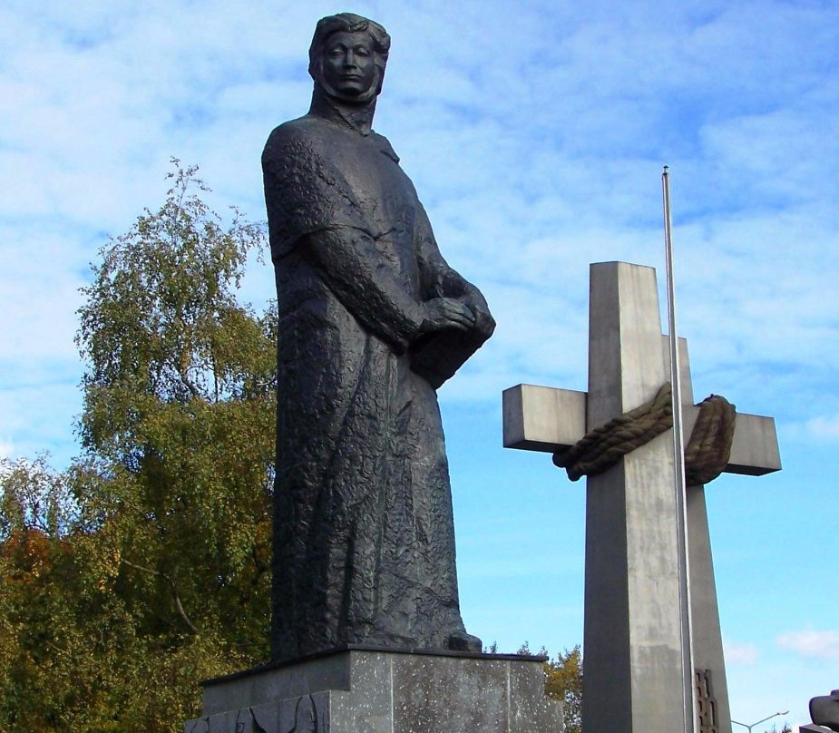 Monument of Adam Mickiewicz景点图片