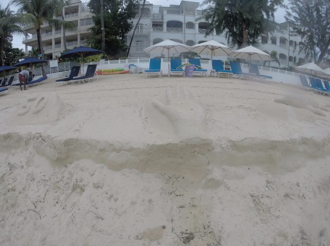 Blue Monkey Beach-圣詹姆斯必去景点