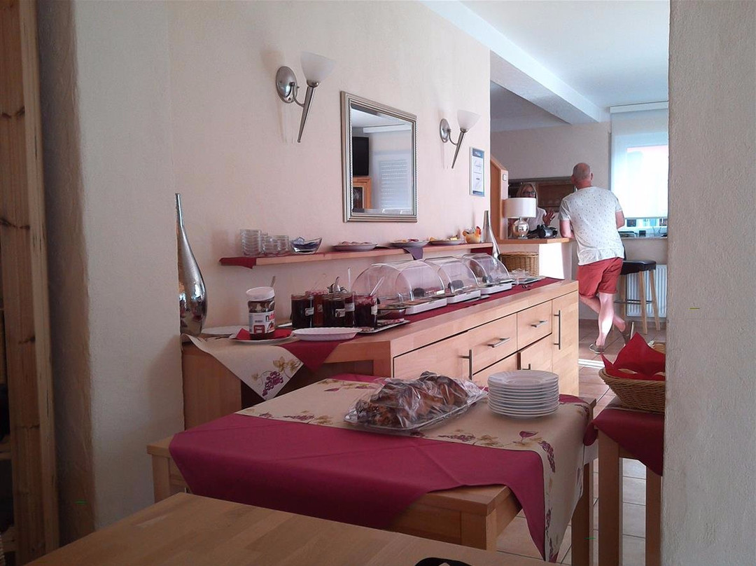 Ferienweingut mit Gastehaus Martina主图