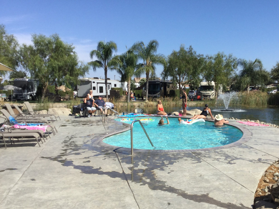 The Lakes RV Park & Golf Resort