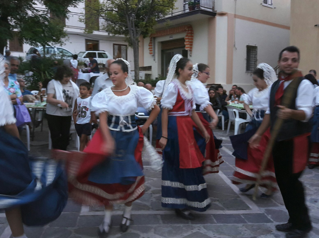 I Murales-Montegiordano必去景点