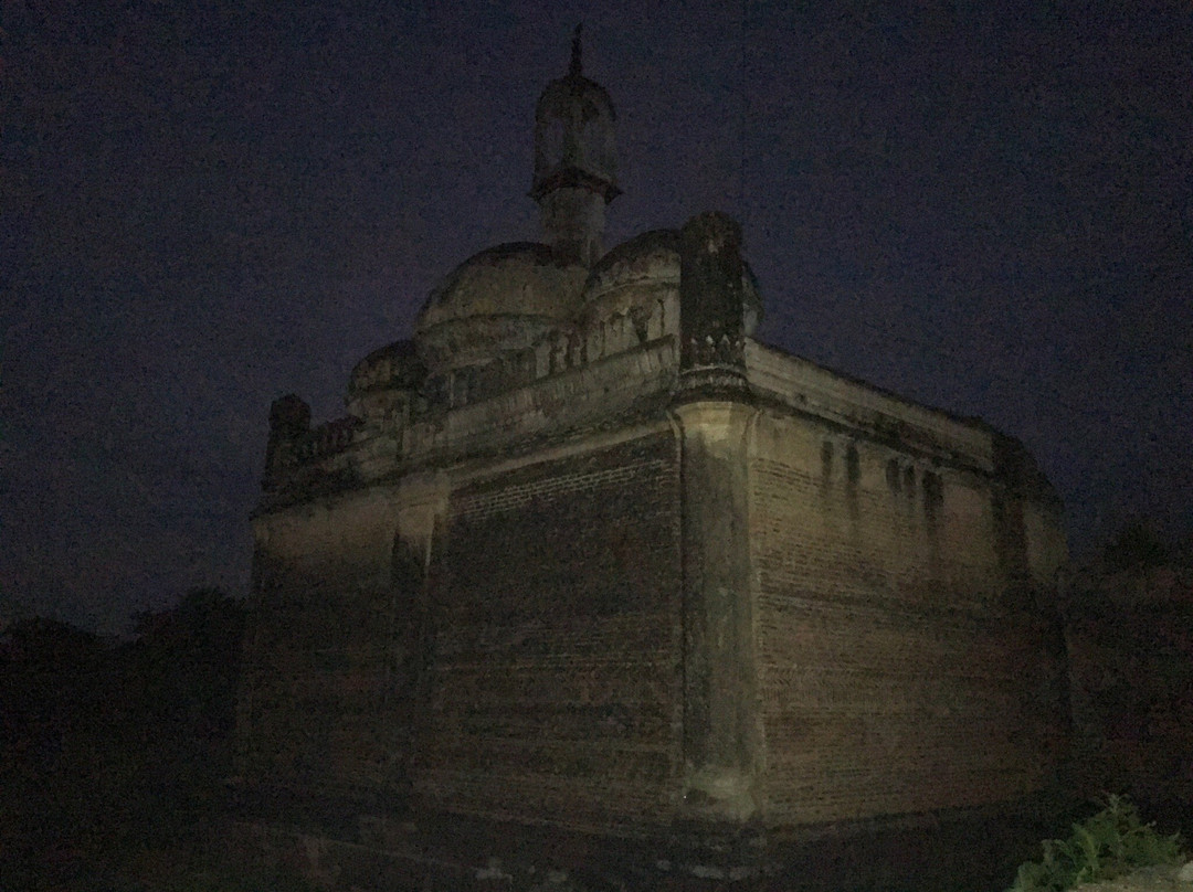 Swinging Towers of Farkande景点图片