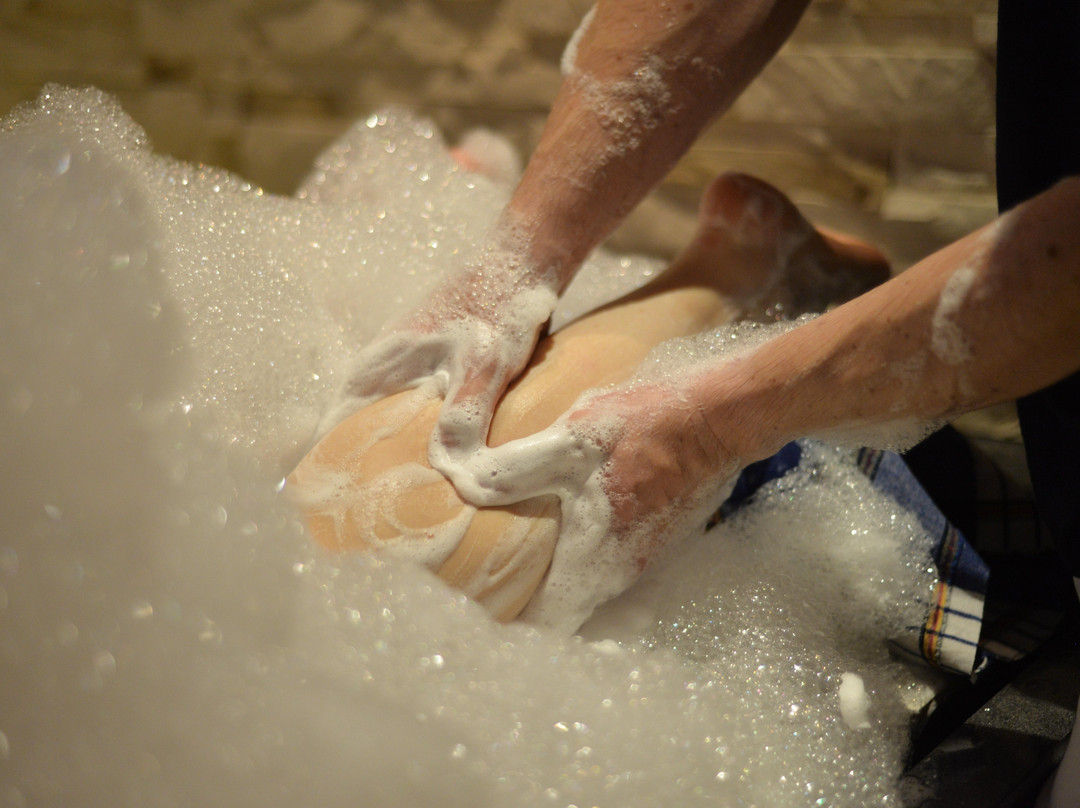 MASAŻ & HAMMAM Remigiusz Kostusiak-Kudowa-Zdroj必去景点