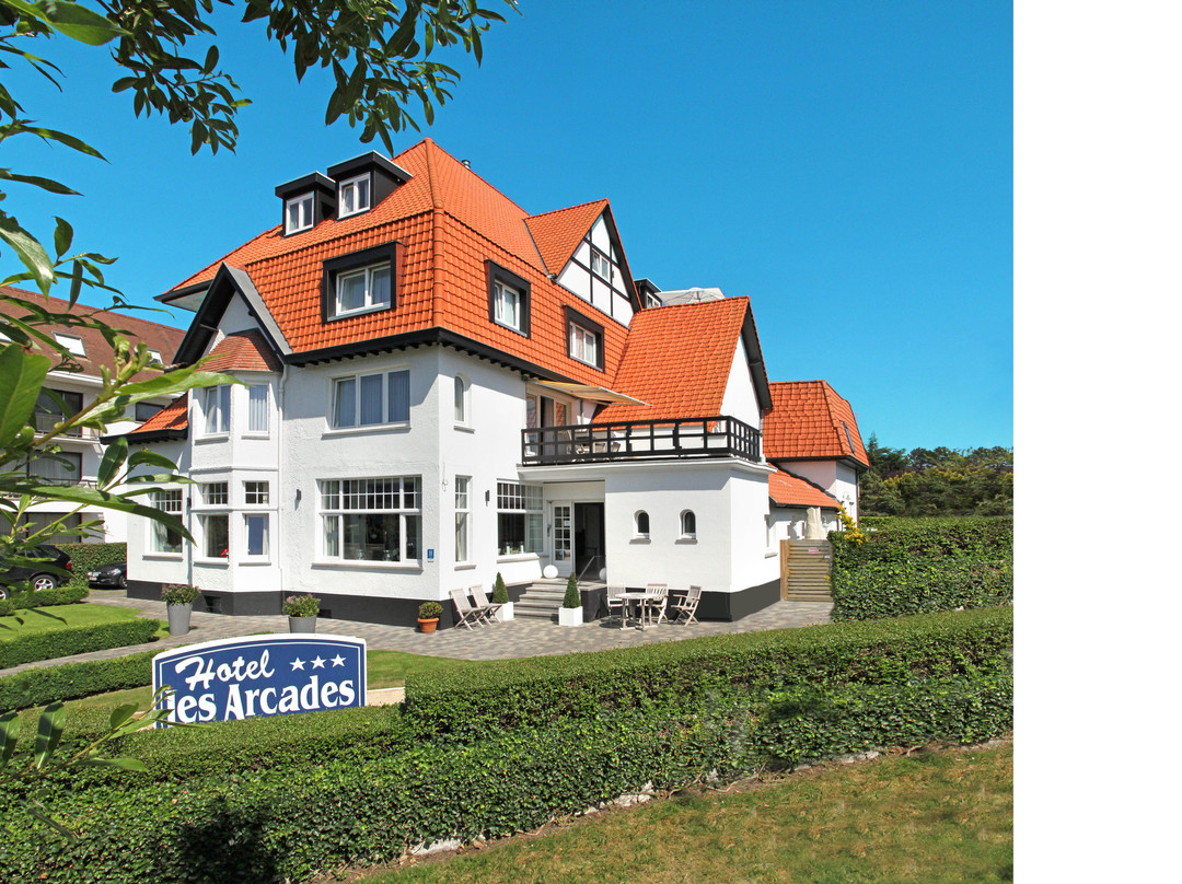 阿卡德斯酒店主图