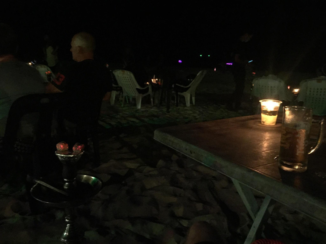 Rafii's Bar Cafe & Cube Shisha-珍南海滩必去景点