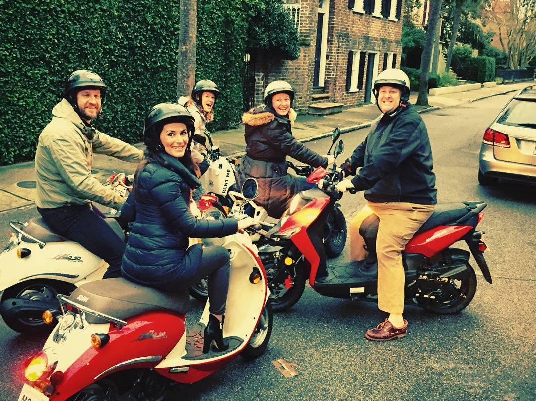 Port City Moped-棕榈岛必去景点