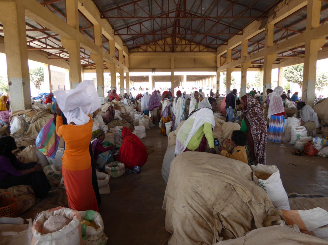 Grain and Vegetable Market-阿斯玛拉必去景点