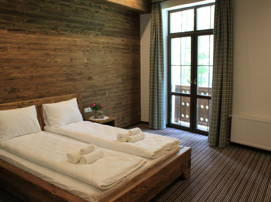 Shpatser Hotel主图