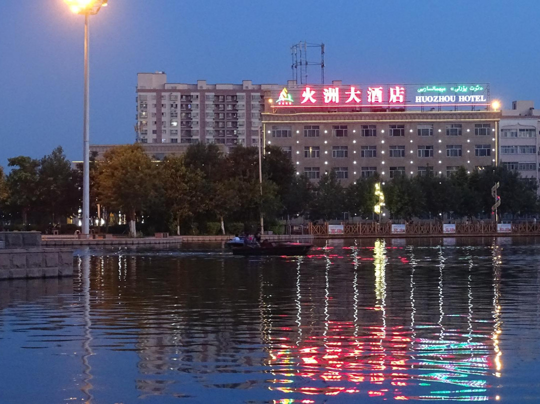 火洲大酒店主图