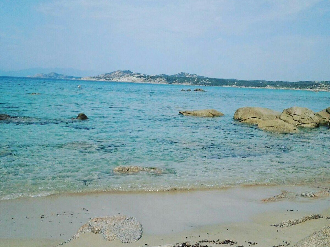 Spiaggia Cala Sarraina-Trinita d'Agultu e Vignola必去景点
