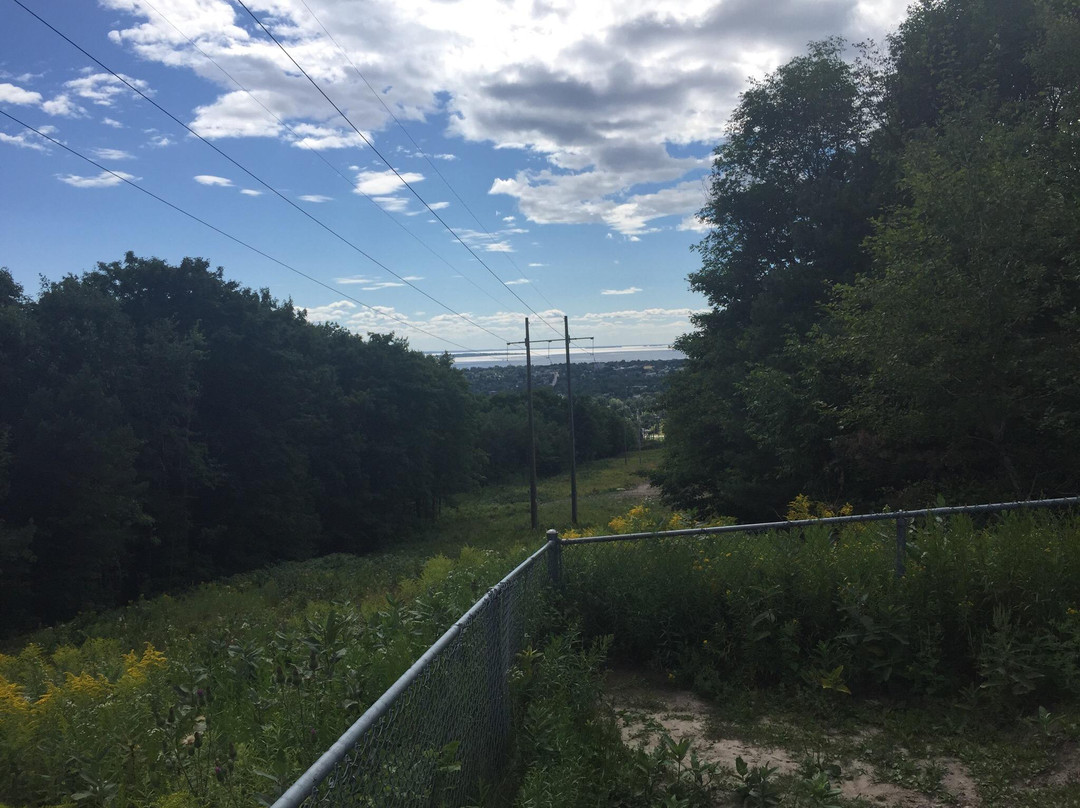 Laurentian Ski Hill-诺斯贝必去景点