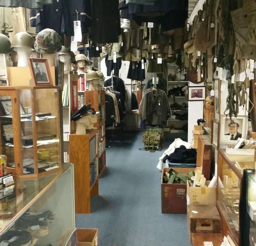 Military Antiques & Museum景点图片