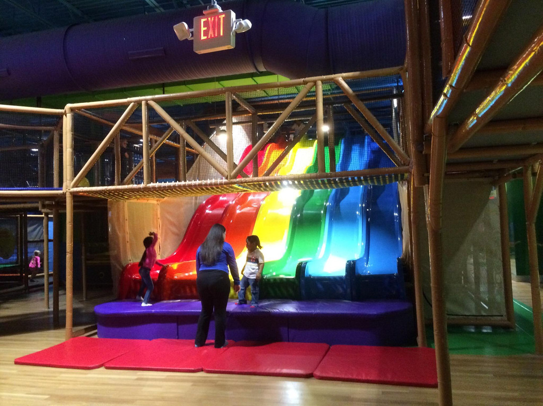 Billy Beez-锡拉丘兹必去景点