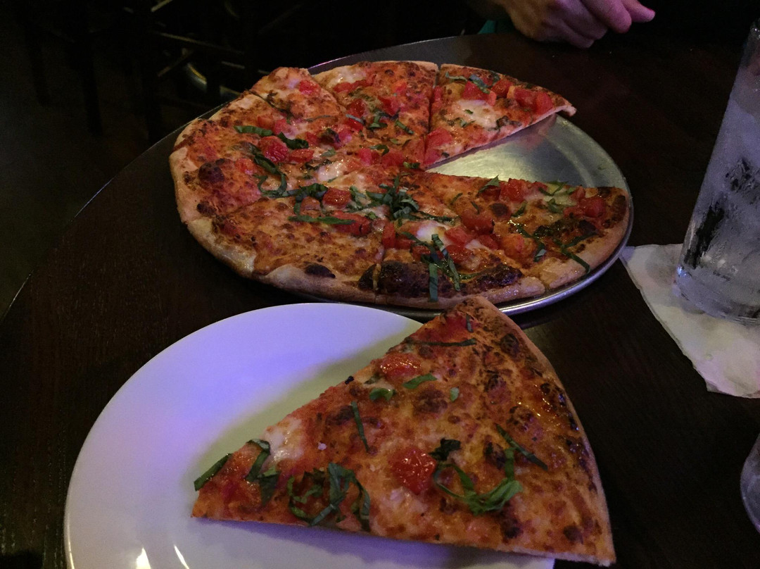 Rusty Bucket Restaurant and Tavern