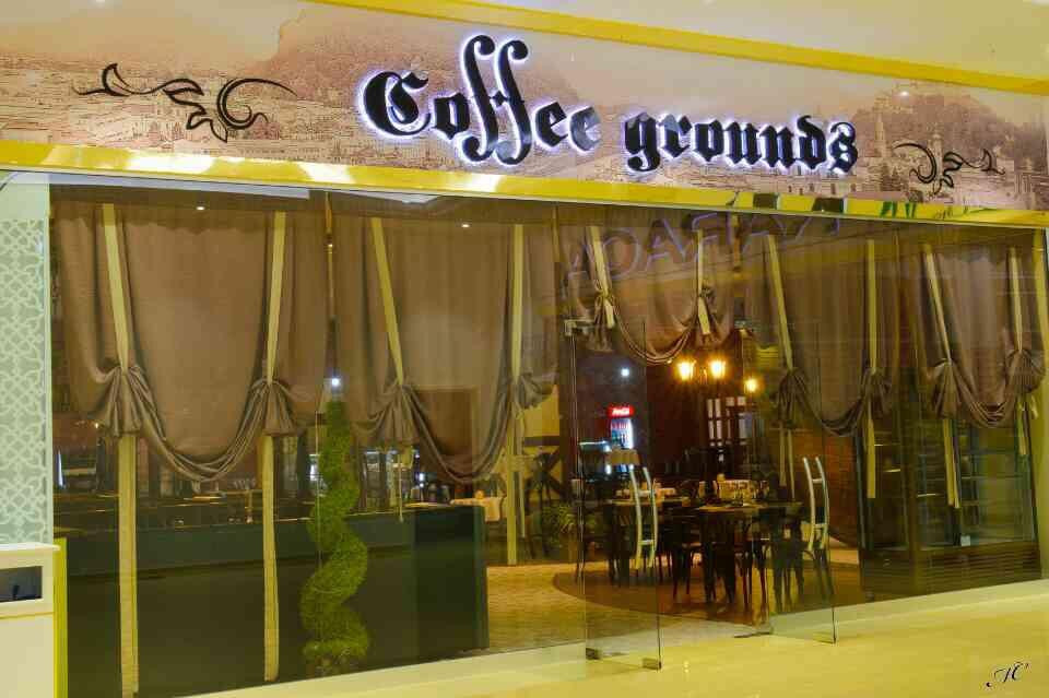 Bajgiran餐馆和美食-Coffee Grounds