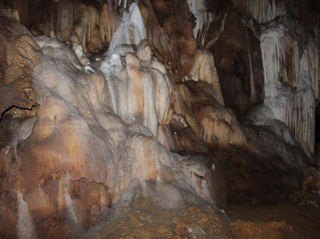 Kamangon Cave-Pinamungajan必去景点
