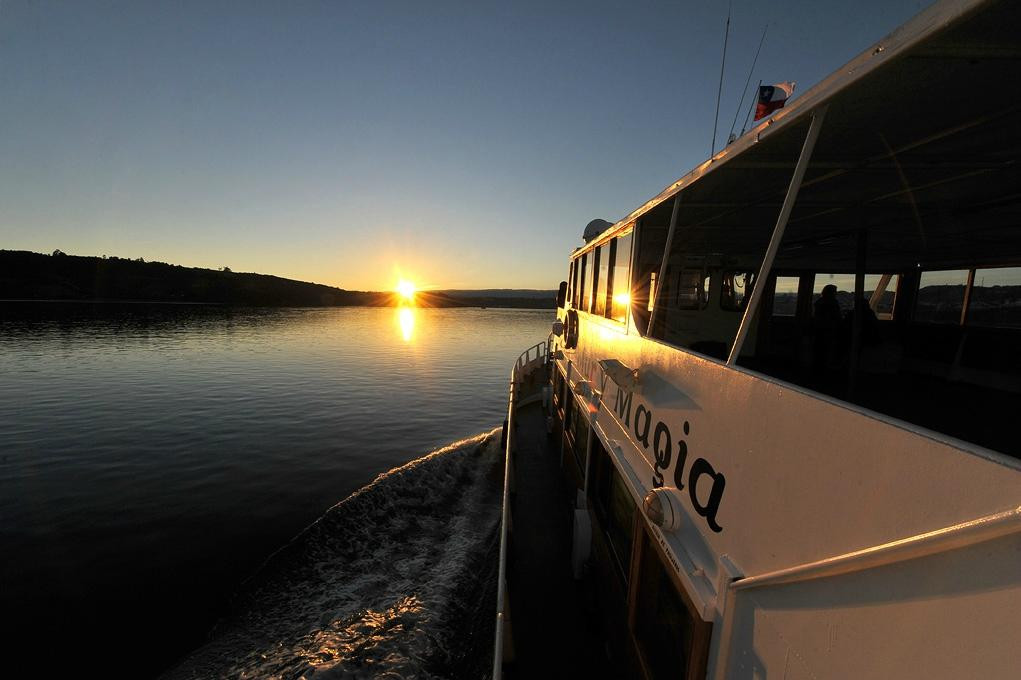 Catamaran Mar y Magia-Castro必去景点