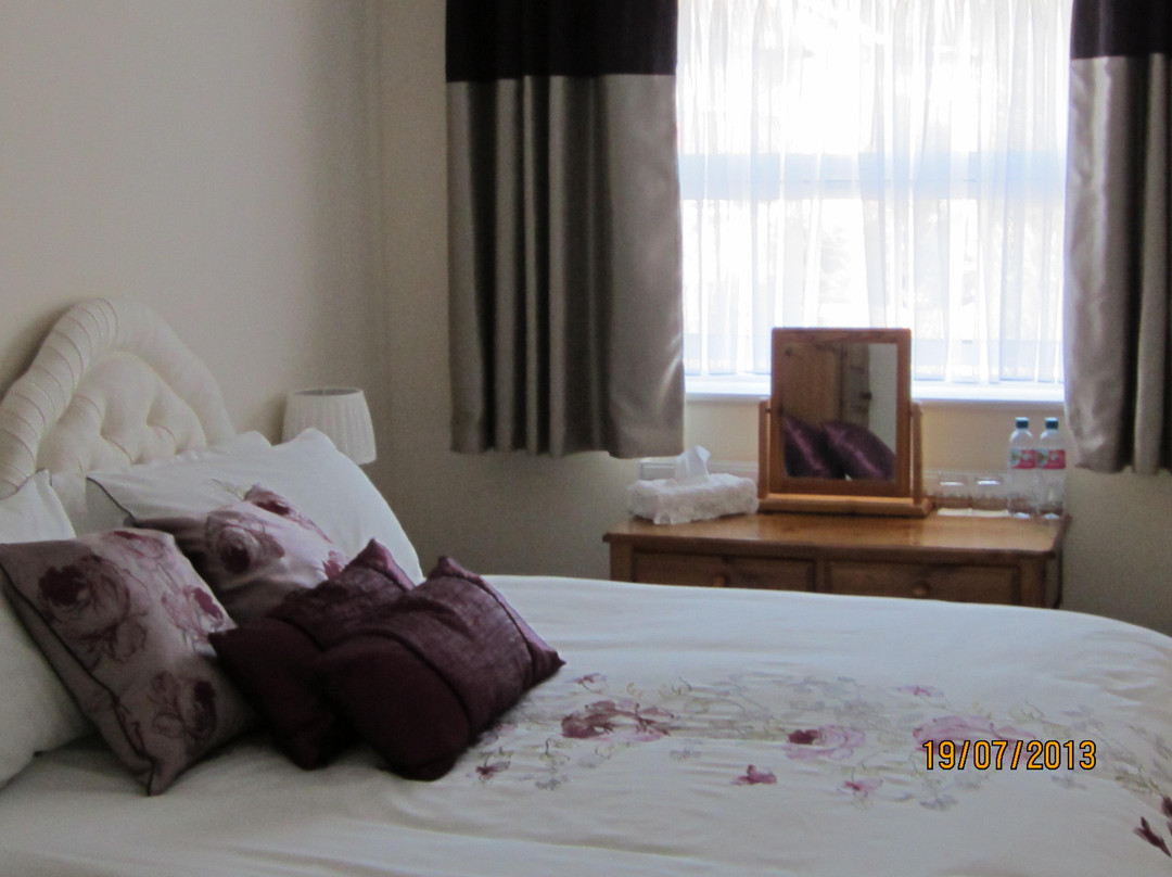 Twin Oaks Lodge主图