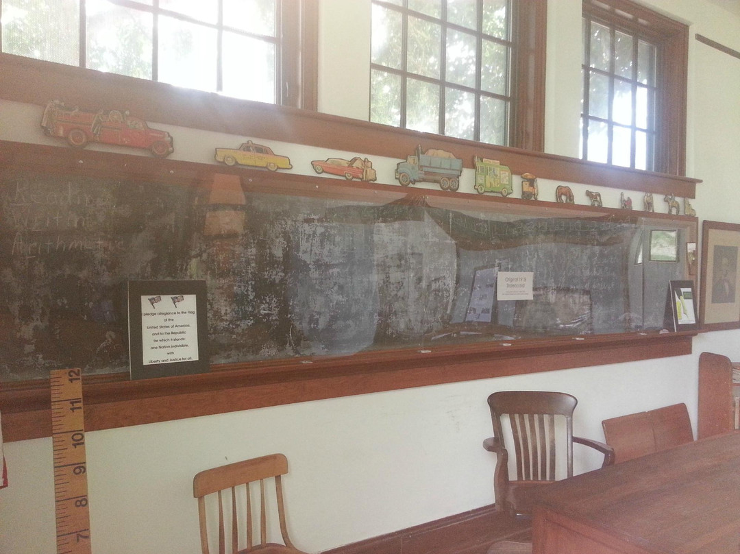 Old Davie School Historical Museum景点图片