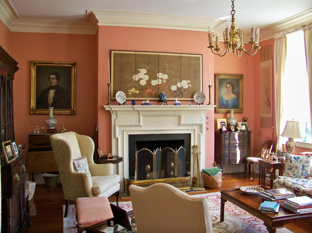 Antebellum Bed and Breakfast at Thomas Lamboll House主图