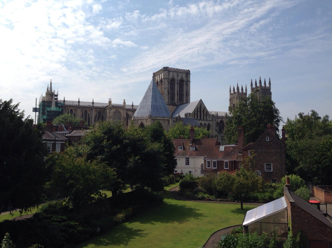 Footprints Tours York-约克必去景点