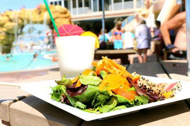 Bongo's Bar & Grill - Pink Shell Beach Resort & Marina