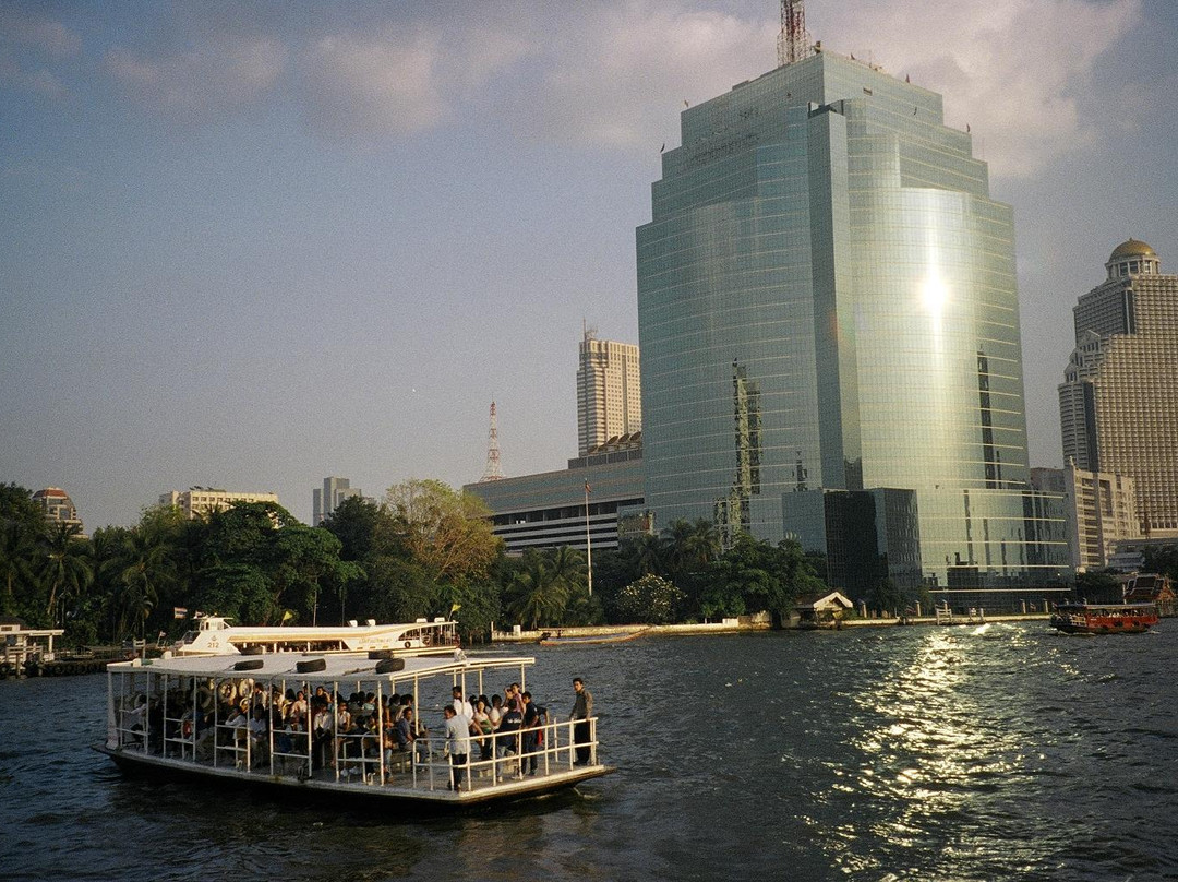 Chao Phraya Express Boat-曼谷必去景点