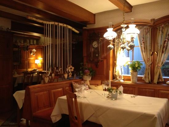 Gasthaus-Hotel Adler-餐饮