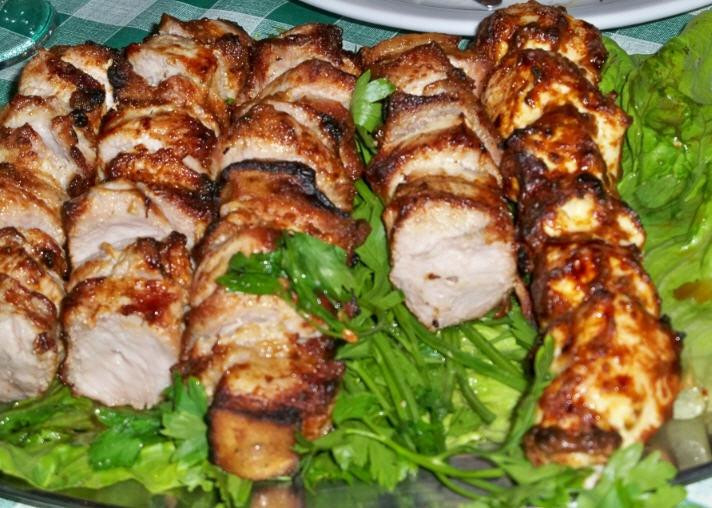 Latsia餐馆和美食-Tria Syn Ena