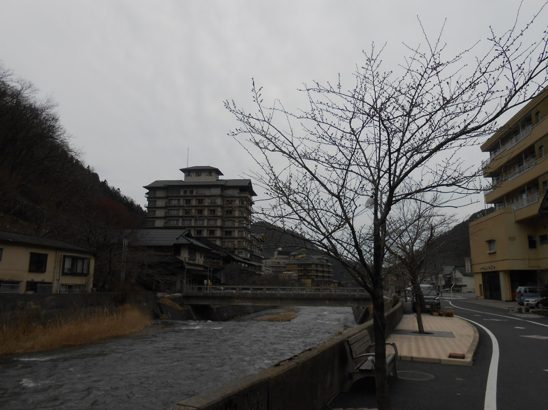 Atsumi Onsen-鹤冈市必去景点