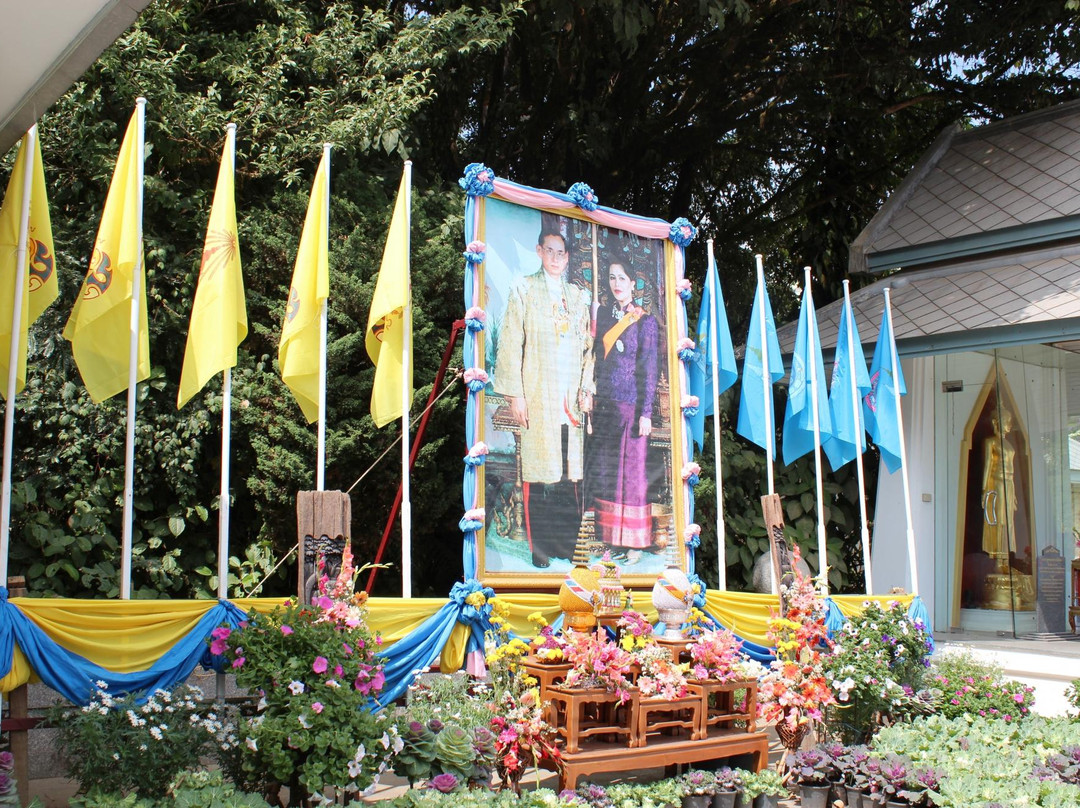 Phra Maha Dhatu Naphamethinidon and Naphaphonphumisiri Pagoda-茵他侬国家公园必去景点