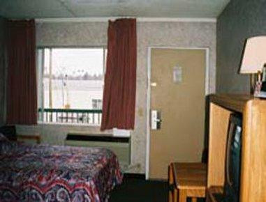 Richmond Inn & Suites主图