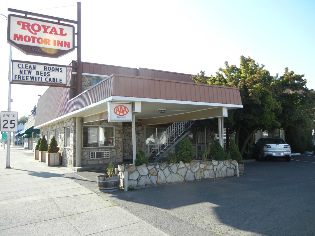 Royal Motor Inn主图