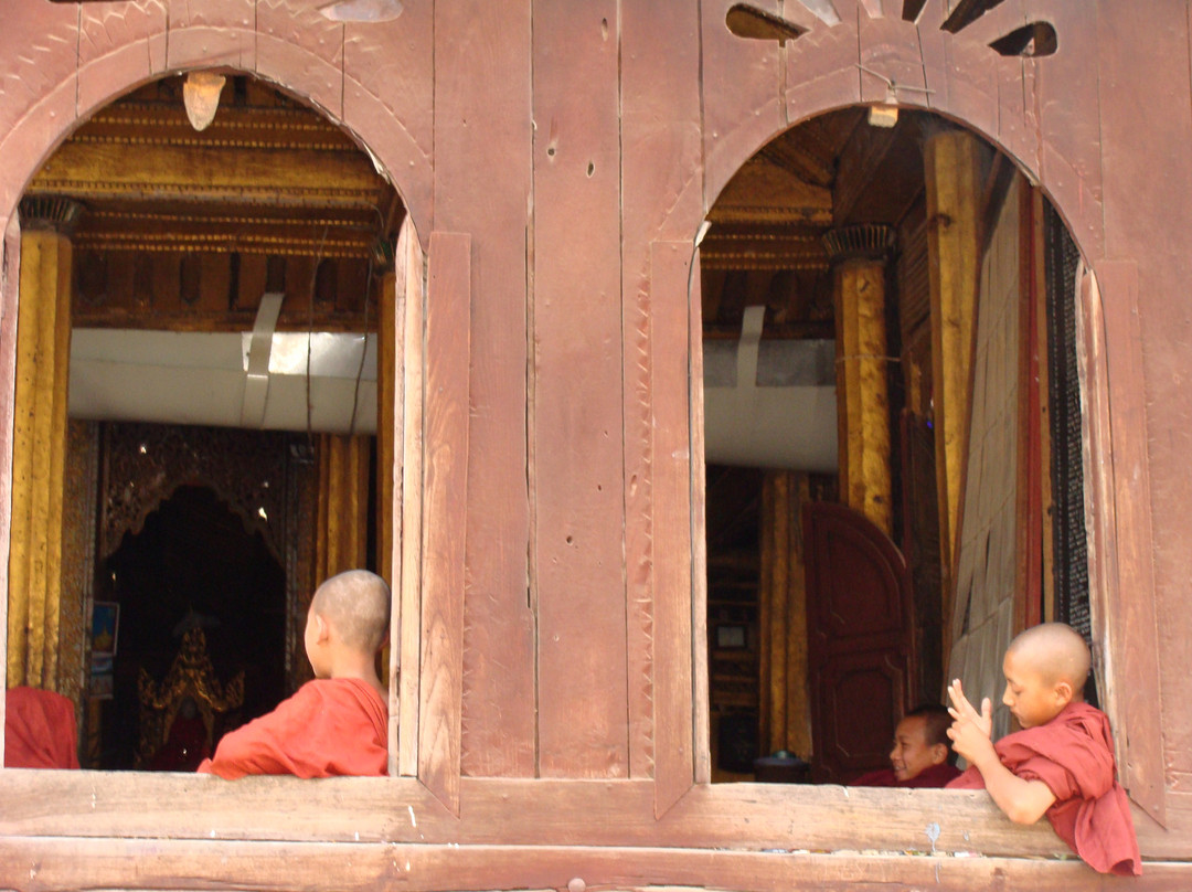 Shwe Yaunghwe Kyaung-Nyaungshwe必去景点