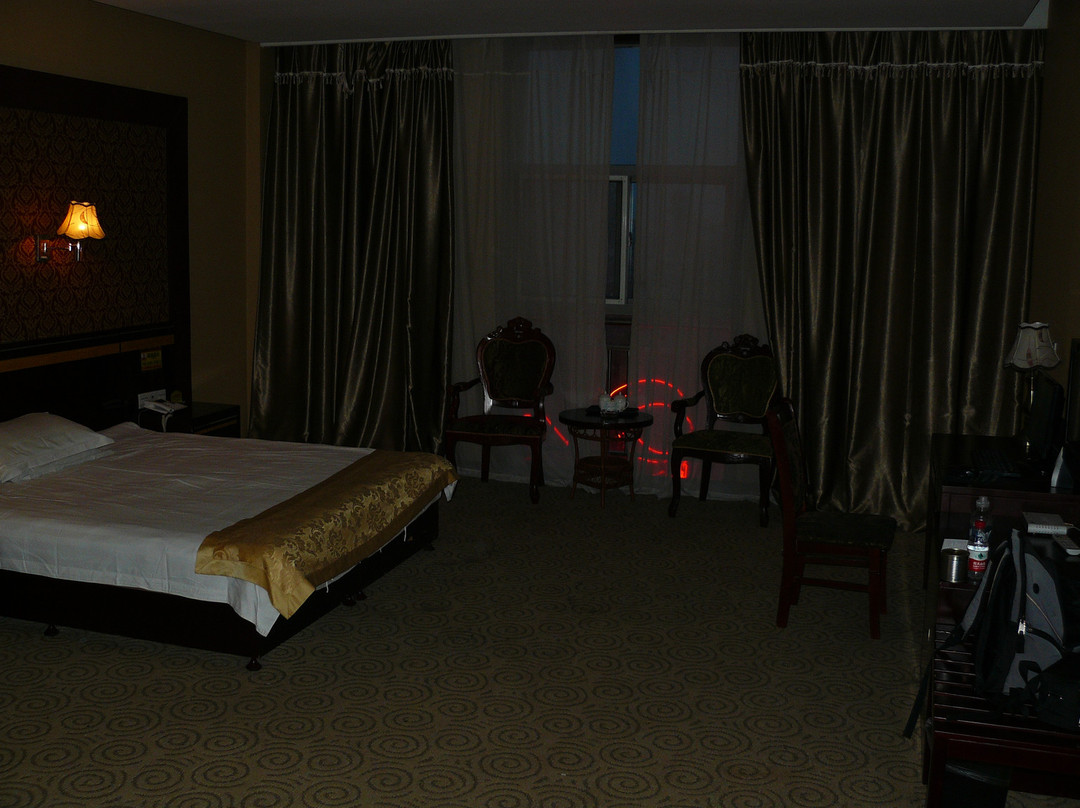 金富豪大酒店主图