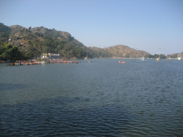 Nakki Lake景点图片