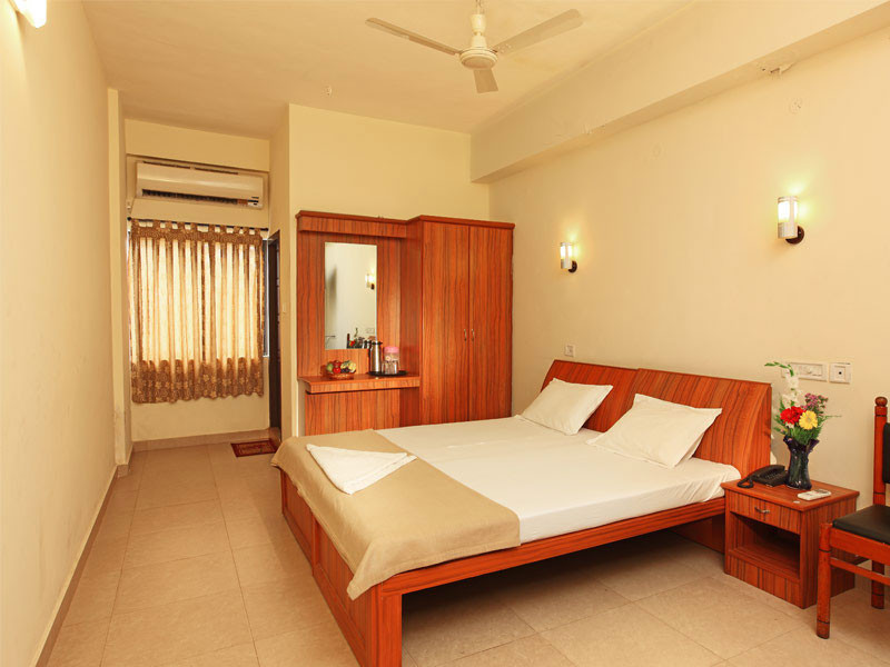 Manakkil Hotel主图