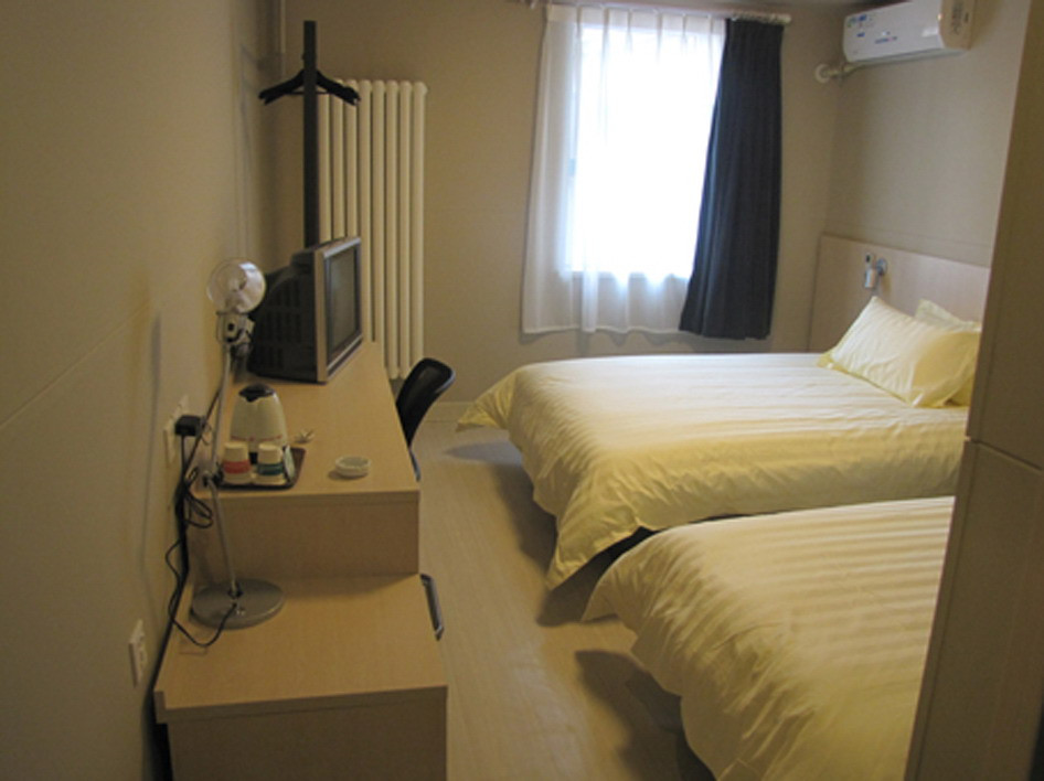 锦江之星秦皇岛开发区和平桥酒店主图