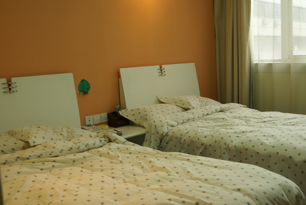 绍兴浙江假日之星酒店-客卧