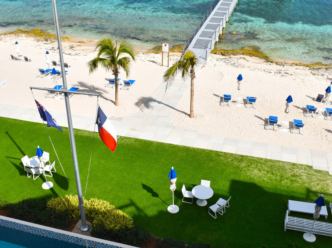 Rum Point Club Resort主图