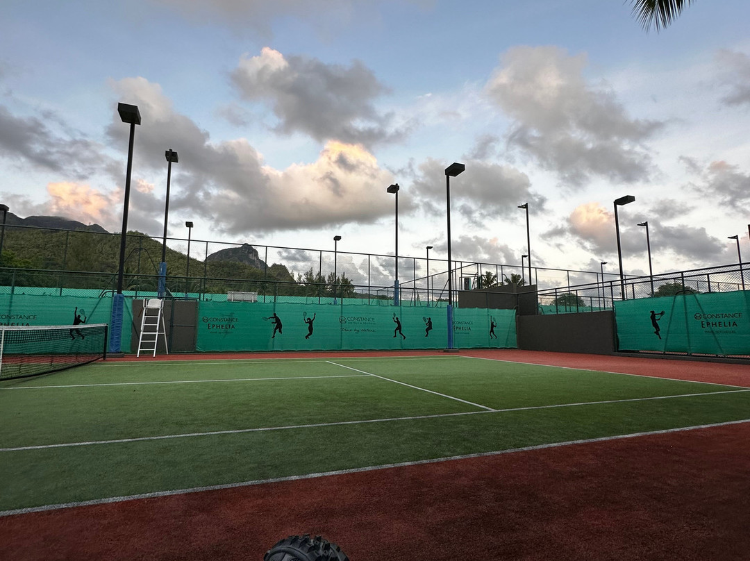 康斯丹艾菲莉亚度假村主图