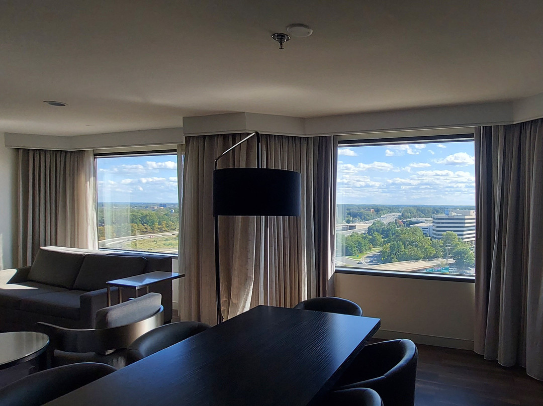 泰森斯角万豪酒店主图