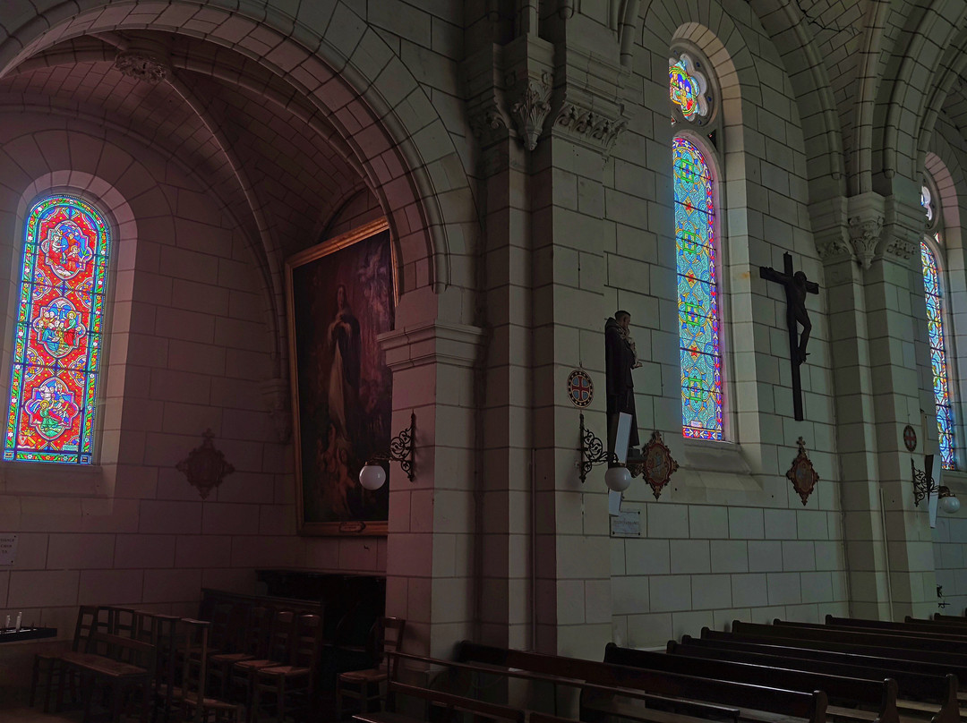 Eglise Saints Gervais Saint Protais景点图片