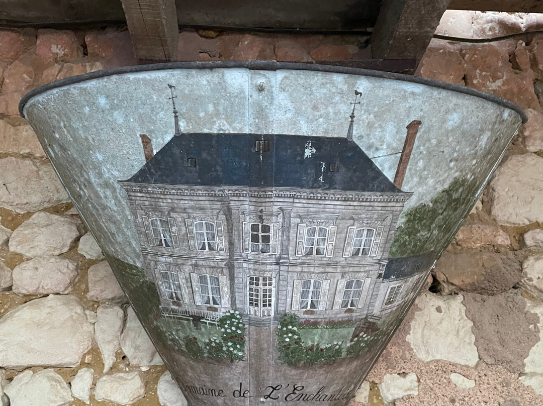 Domaine de l'Enchantoir-Le Puy-Notre-Dame必去景点