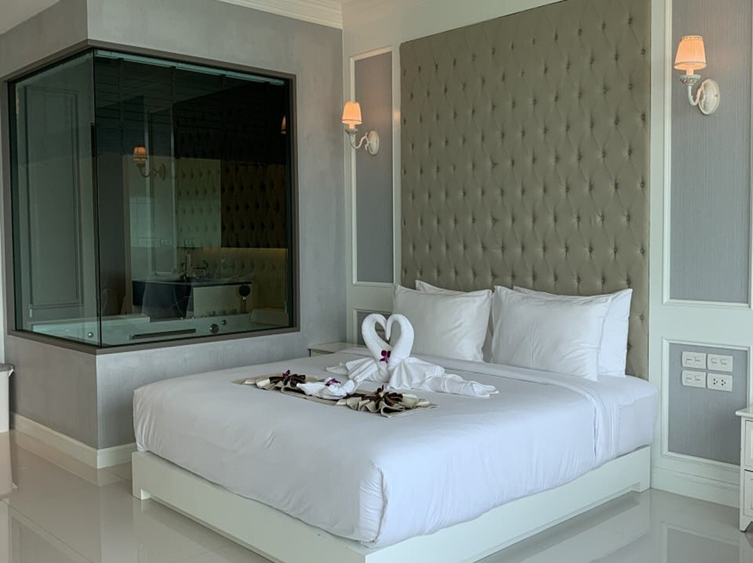 Aqua Resort SHA Plus主图