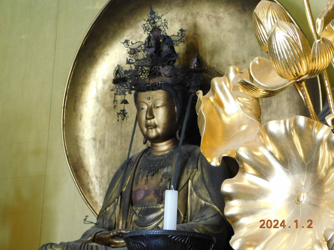 Nakayama-dera Temple Gohyakurakando-宝冢市必去景点