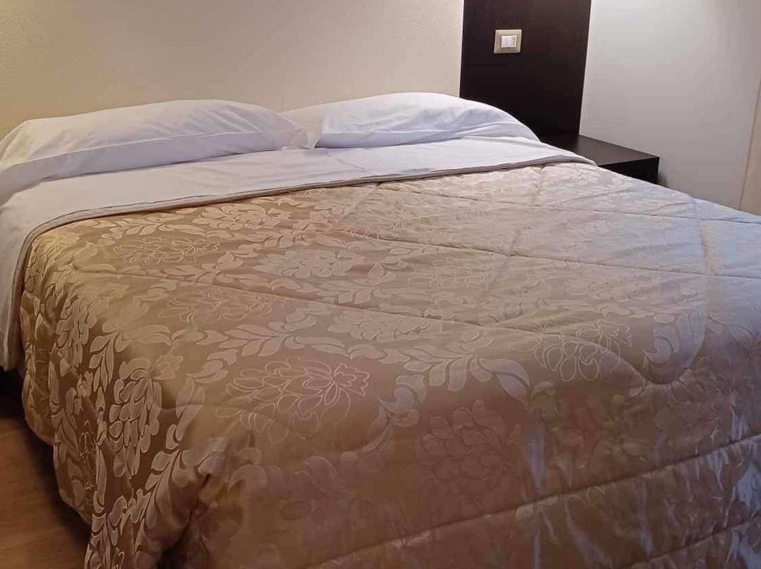 奥罗拉酒店主图