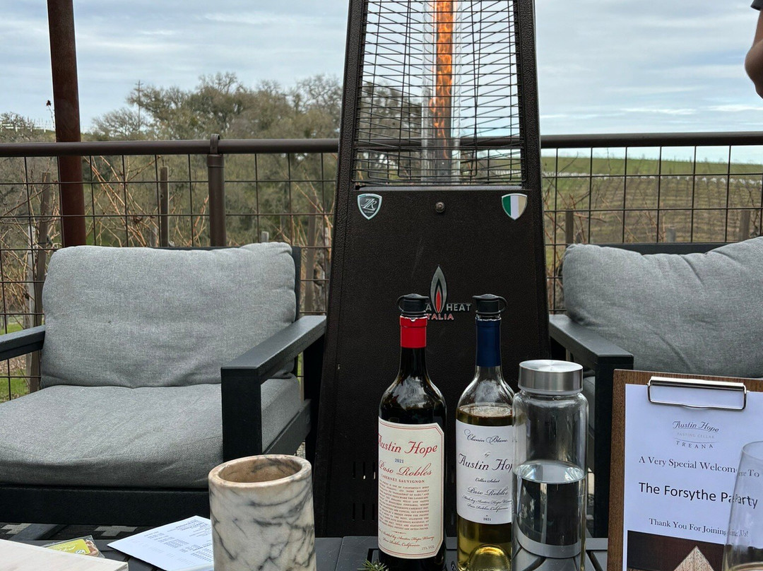 Austin Hope & Treana Tasting Cellar景点图片