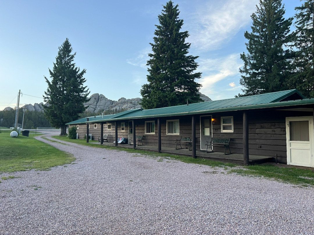 Calamity Peak Lodge主图