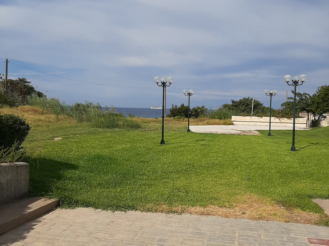 Sandy Beach Villas & Apartments主图